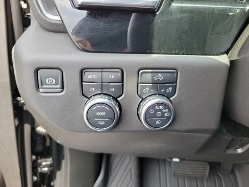 Used 2024 GMC Sierra 1500 Elevation AWD/4WD image 25