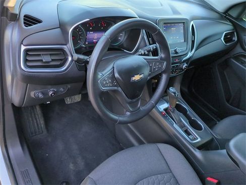 Certified 2021 Chevrolet Equinox LT image 11