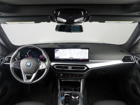 Used 2023 BMW i4 eDrive40 RWD image 3