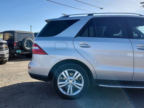 Used 2014 Mercedes-Benz ML 350 BlueTEC 4MATIC image 5