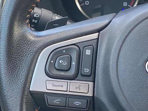 Used 2017 Subaru Crosstrek 2.0i Premium image 8