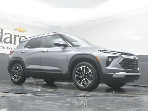 New 2026 Chevrolet TrailBlazer LT w/ Convenience Package image 2
