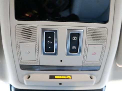 Used 2022 Jaguar F-PACE S image 24