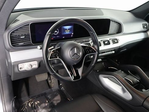 Used 2024 Mercedes-Benz GLE 450e 4MATIC image 7