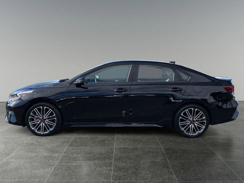 Used 2023 Kia Forte GT image 4