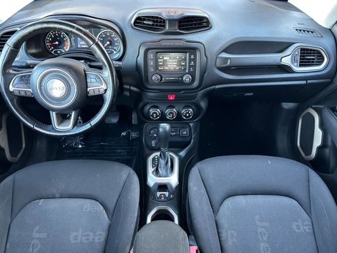 Used 2016 Jeep Renegade Latitude image 13