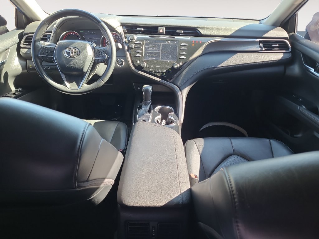 Used 2019 Toyota Camry XSE FWD image 9