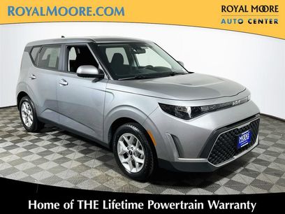 Used 2024 Kia Soul LX w/ Option Group 015