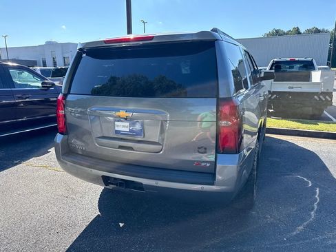 Used 2020 Chevrolet Tahoe LT w/ Off-Road Package AWD/4WD image 15