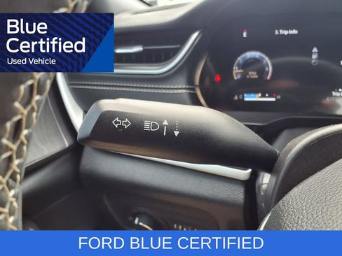 Used 2023 Jeep Grand Cherokee L Laredo RWD image 18