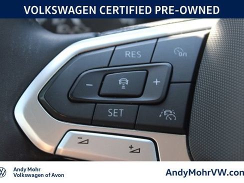 Used 2022 Volkswagen Taos SE w/ Panoramic Sunroof Package AWD/4WD image 31