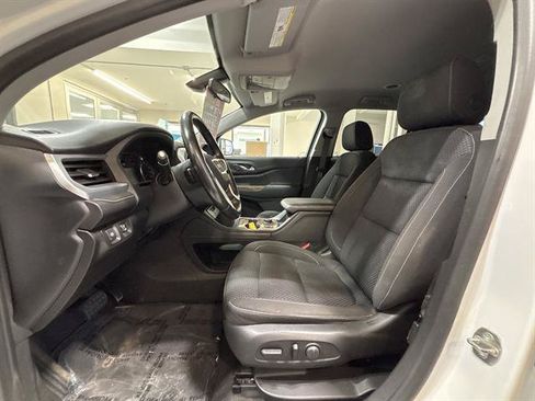 Used 2020 GMC Acadia SLE w/ Driver Convenience Package AWD/4WD image 18