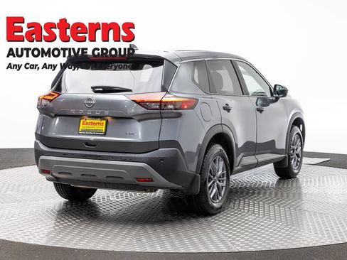 Used 2023 Nissan Rogue S AWD/4WD image 5
