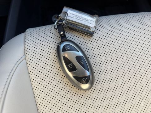 Used 2025 Hyundai Santa Fe SEL image 22