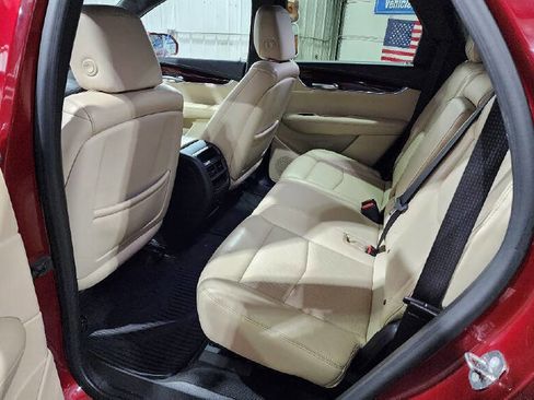 Used 2018 Cadillac XT5 Luxury w/ Driver Awareness Package image 10