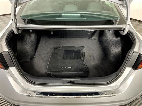 Certified 2023 Nissan Altima 2.5 SV FWD image 35