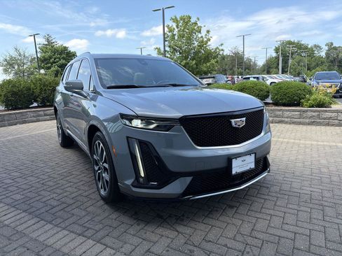 Used 2024 Cadillac XT6 Sport w/ Technology Package AWD/4WD image 7