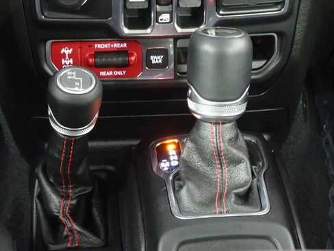 Used 2020 Jeep Wrangler Unlimited Rubicon image 38