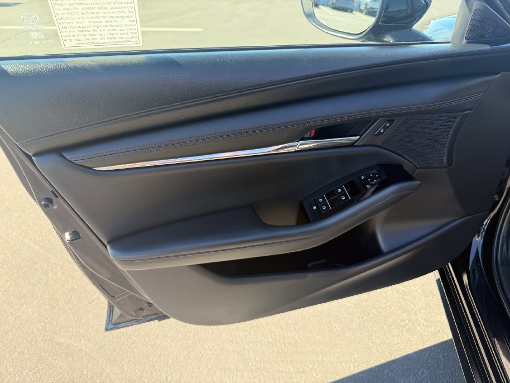 Used 2025 MAZDA MAZDA3 s FWD image 10