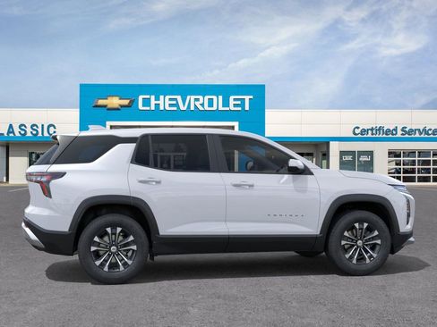 New 2026 Chevrolet Equinox LT w/ Convenience Package II image 6