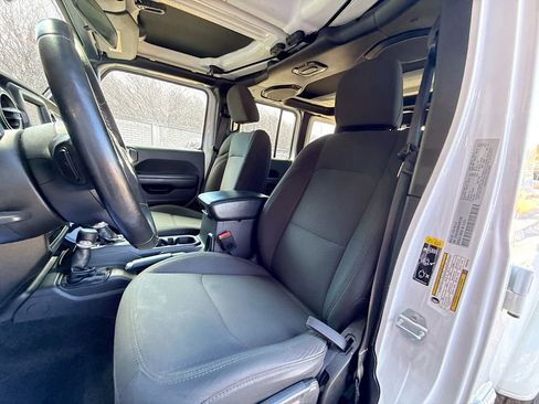 Used 2021 Jeep Wrangler Unlimited Sport AWD/4WD image 23