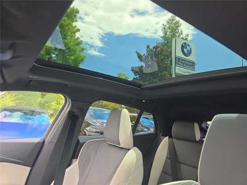 Used 2026 BMW X2 xDrive28i AWD/4WD image 26