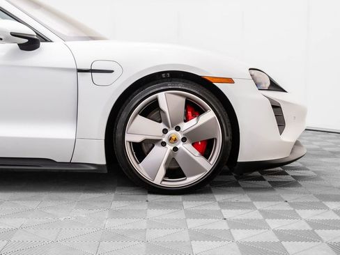 Used 2023 Porsche Taycan GTS image 34