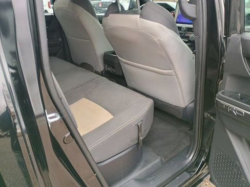 Used 2025 Toyota Tacoma TRD Sport w/ TRD Sport Upgrade Package AWD/4WD image 17