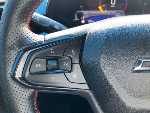 Certified 2026 Chevrolet Trax RS w/ Sunroof Package FWD image 24