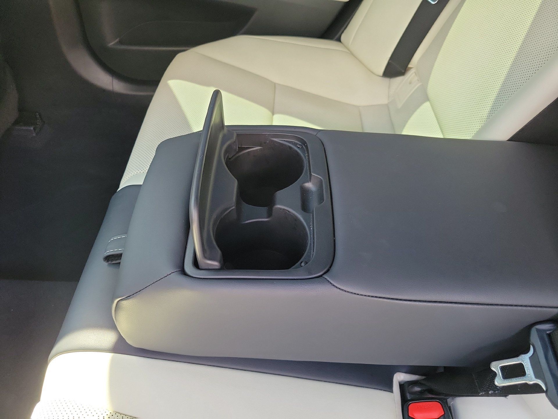 Used 2021 Lexus ES 350 F Sport w/ Special Edition FWD image 19
