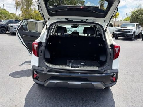 Used 2024 Kia Seltos X-Line AWD/4WD image 17
