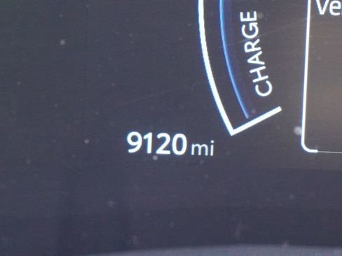 Certified 2025 Toyota Camry SE image 9