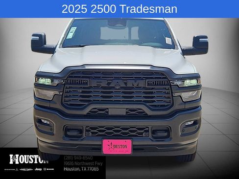 New 2025 RAM 2500 Tradesman AWD/4WD image 8