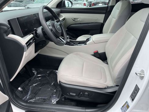 Used 2025 Hyundai Tucson SEL FWD image 15
