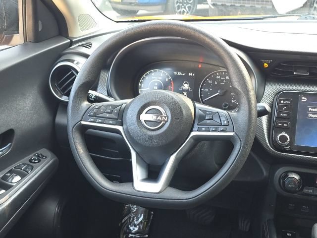Used 2022 Nissan Kicks SV FWD image 35