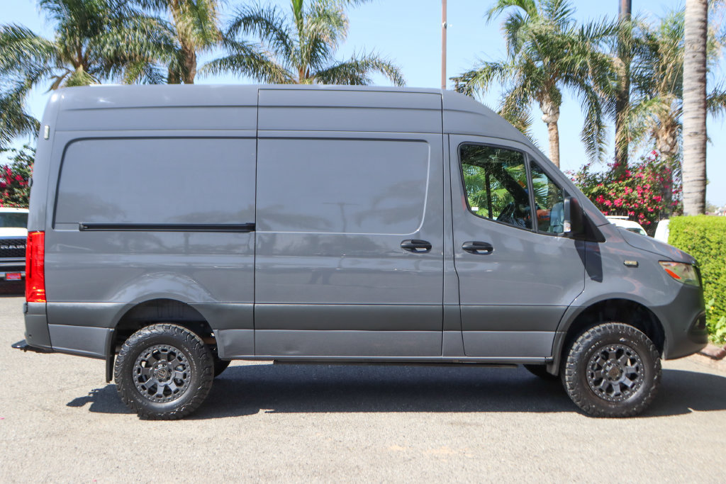 Used 2022 Mercedes-Benz Sprinter 2500 image 11