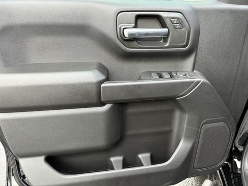 Used 2026 Chevrolet Silverado 1500 Custom AWD/4WD image 24