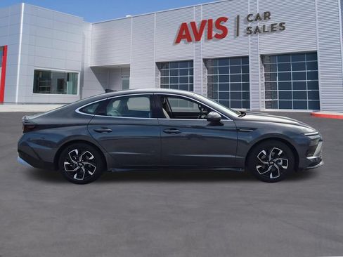 Used 2025 Hyundai Sonata SEL FWD image 5