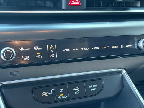 New 2026 Kia Carnival LXS FWD image 21