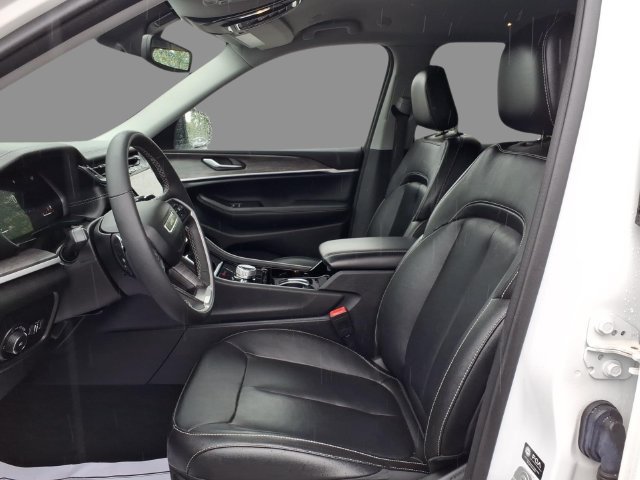 Used 2023 Jeep Grand Cherokee Limited AWD/4WD image 20
