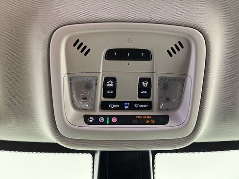 Used 2020 Chevrolet Traverse Premier w/ Redline Edition FWD image 29