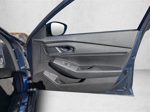 Used 2023 Honda Accord EX image 24