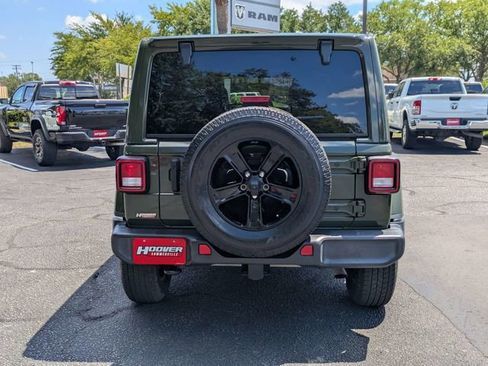 Used 2021 Jeep Wrangler Unlimited Sahara AWD/4WD image 5
