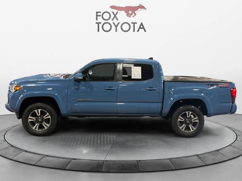Used 2019 Toyota Tacoma TRD Sport image 3