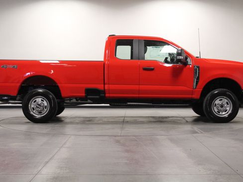 New 2025 Ford F350 XL w/ XL Chrome Package image 3