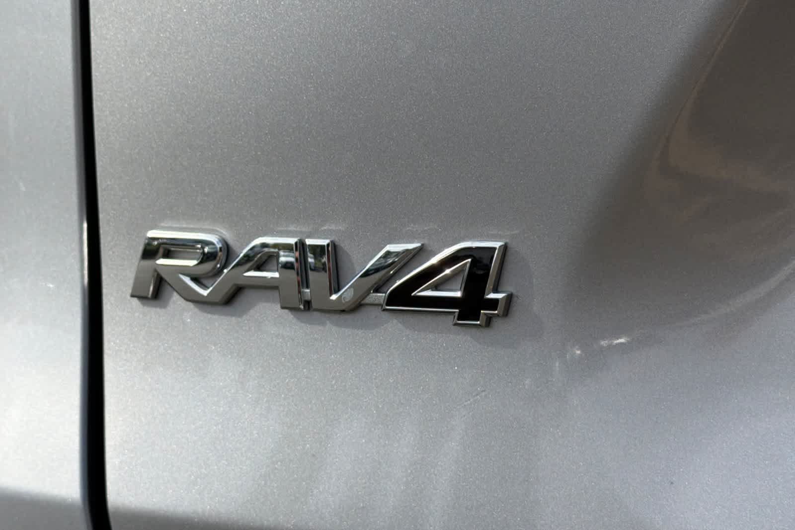 Used 2019 Toyota RAV4 XSE AWD/4WD image 33