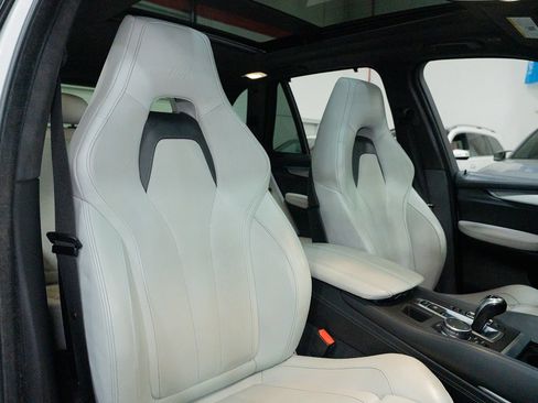 Used 2015 BMW X5 M AWD/4WD image 31