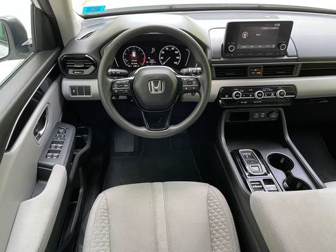 Certified 2023 Honda Pilot LX image 12
