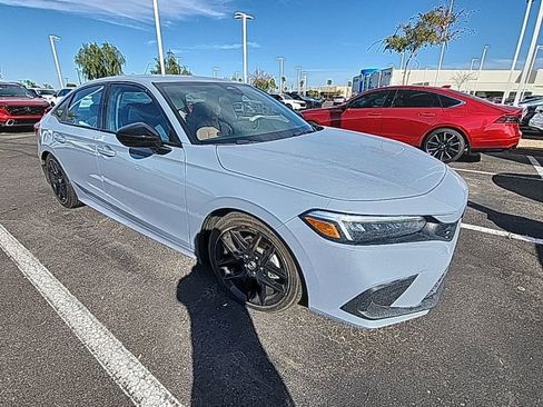 Used 2023 Honda Civic Sport image 3