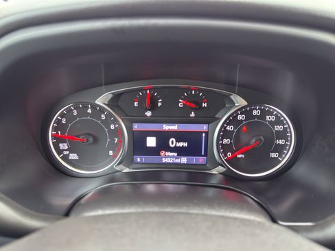 Certified 2023 GMC Acadia SLT w/ Preferred Package image 17